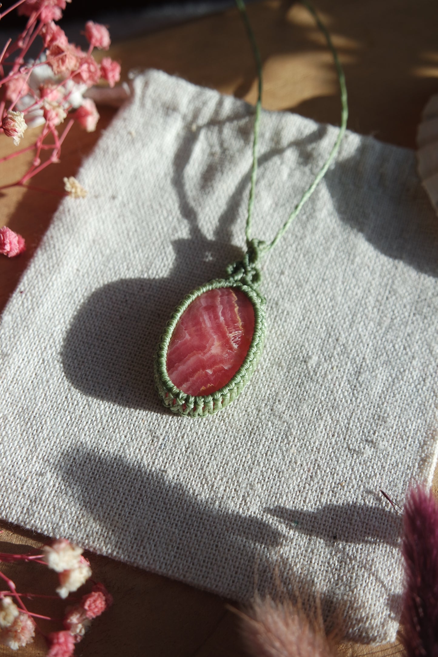 Rhodochrosit Makramee Kette ~ ZÄRTLICHKEIT