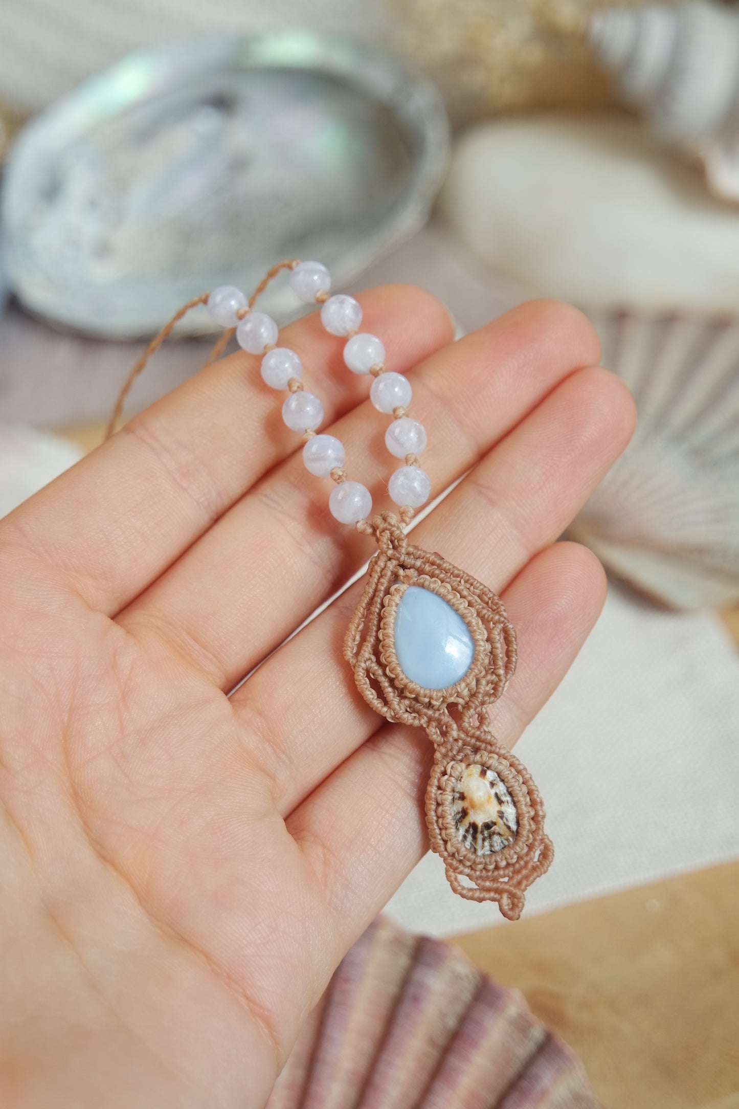 Blauer Opal Makramee Kette ~ Meereshauch