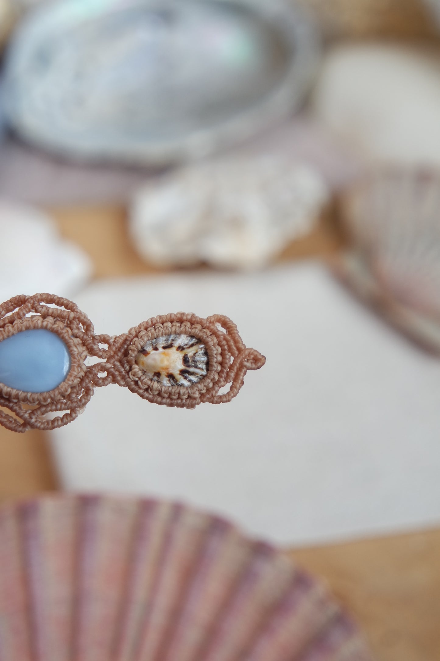 Blauer Opal Makramee Kette ~ Meereshauch