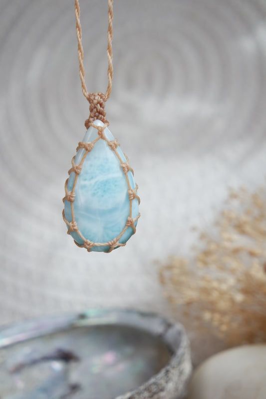 Larimar Makramee Kette ~ Meeresflüstern