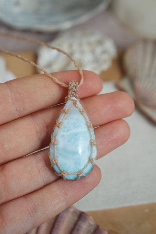 Larimar Makramee Kette ~ Meeresflüstern