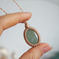 Makramee Kette „Freiheit“ mit echtem Aquamarin in beigefarbener Fassung.