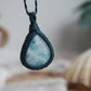 Handgeknüpfte Makramee Kette „Zuversicht“ mit echtem Larimar.