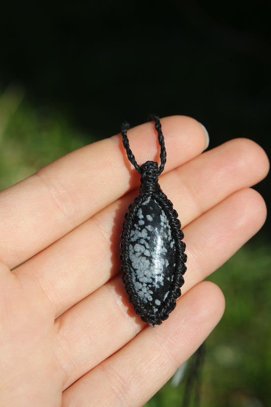 Schneeflocken Obsidian Makramee Kette ~ 29wq