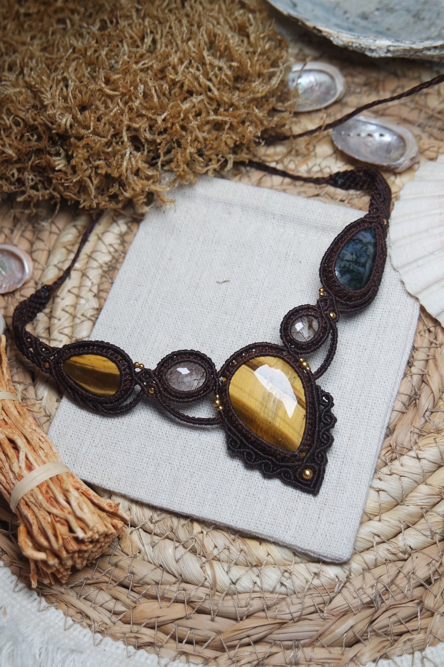Makramee Kette mit Tigerauge, Moosachat & Quarz ~ Liorah