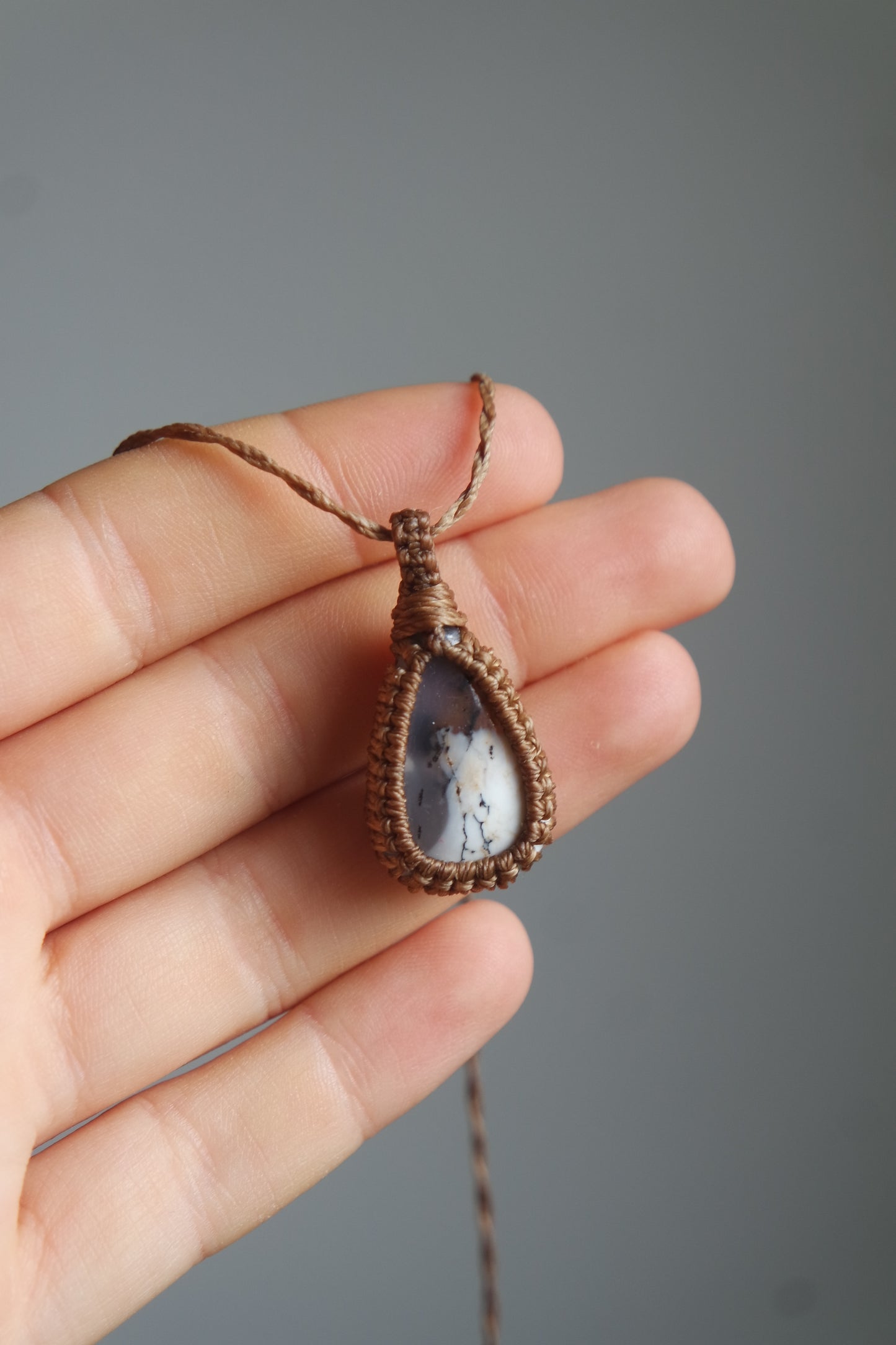 Dentriten-Opal Makramee Kette ~ Nymelia