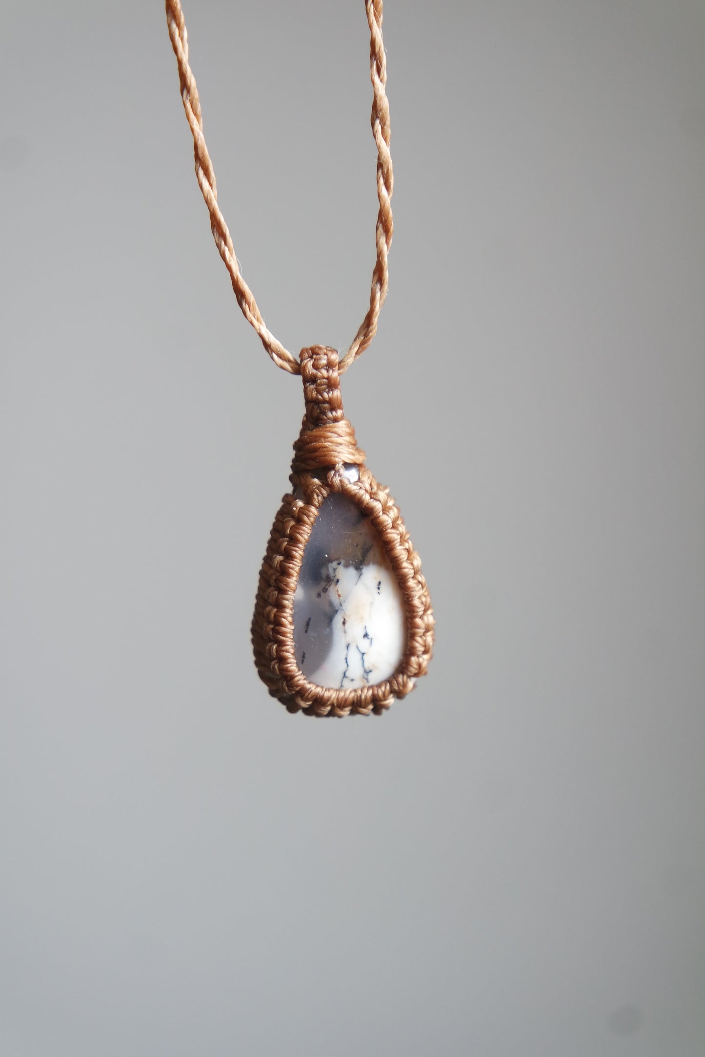 Dentriten-Opal Makramee Kette ~ Nymelia