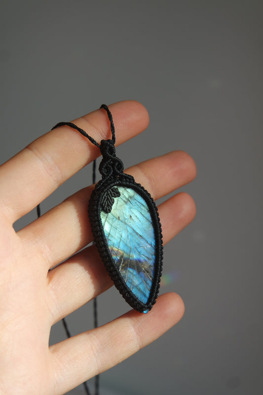 Labradorit Makramee Kette ~ Waldträumerin