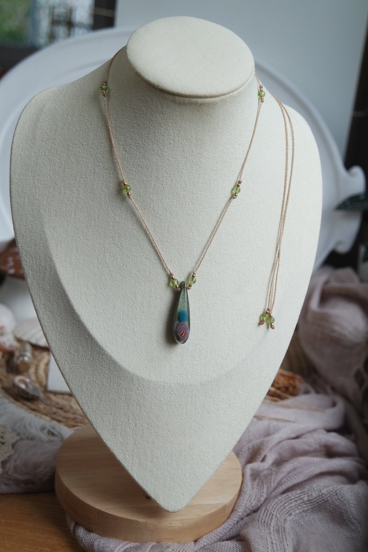 Simply Compassionate APATIT, PERIDOT Kette