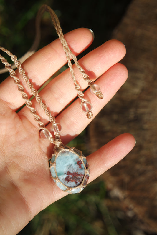Larimar Makramee Kette