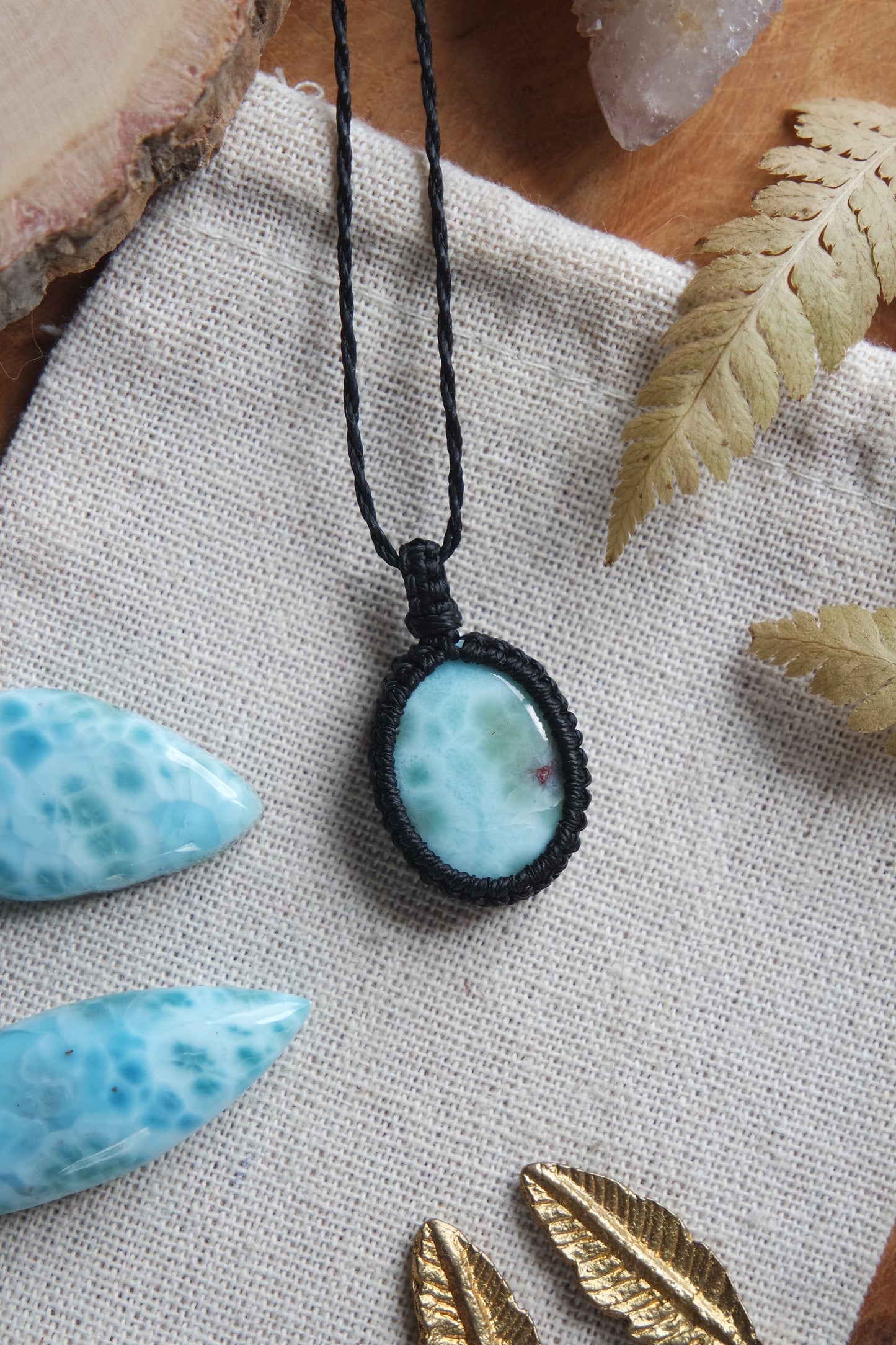 Larimar Makramee Kette