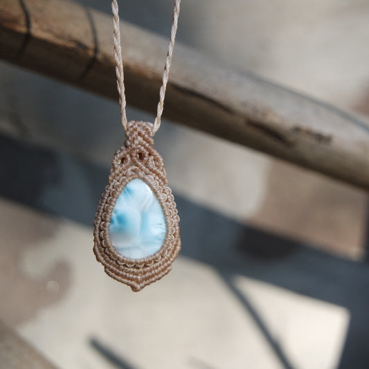 Larimar Makramee Kette