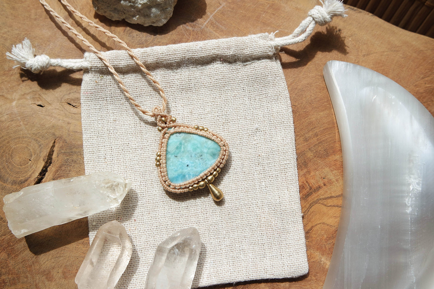 Larimar Makramee Kette