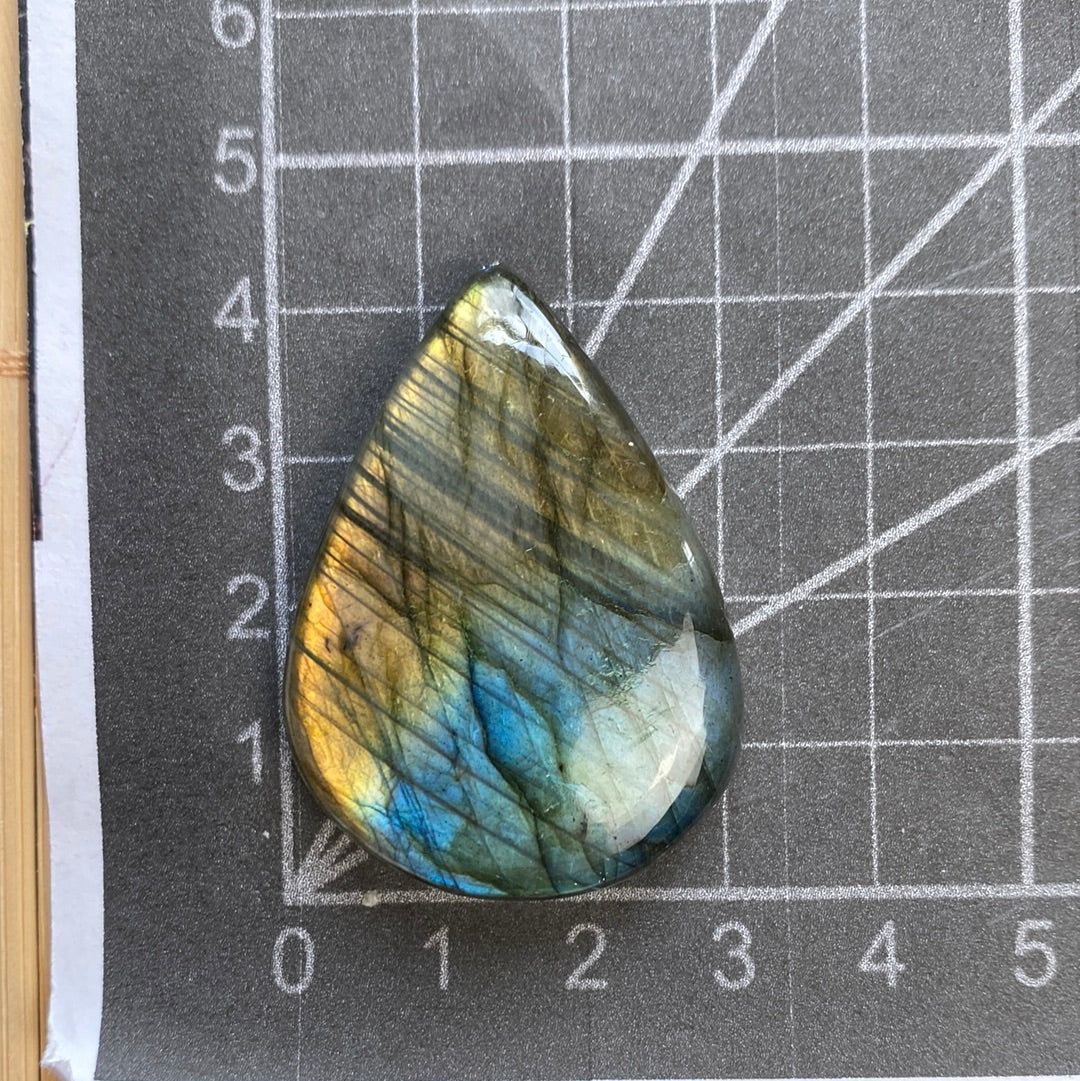 Labradorit Cabochon ~Z43