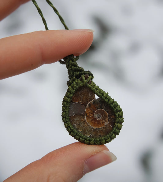 Ammonite Makramee Kette